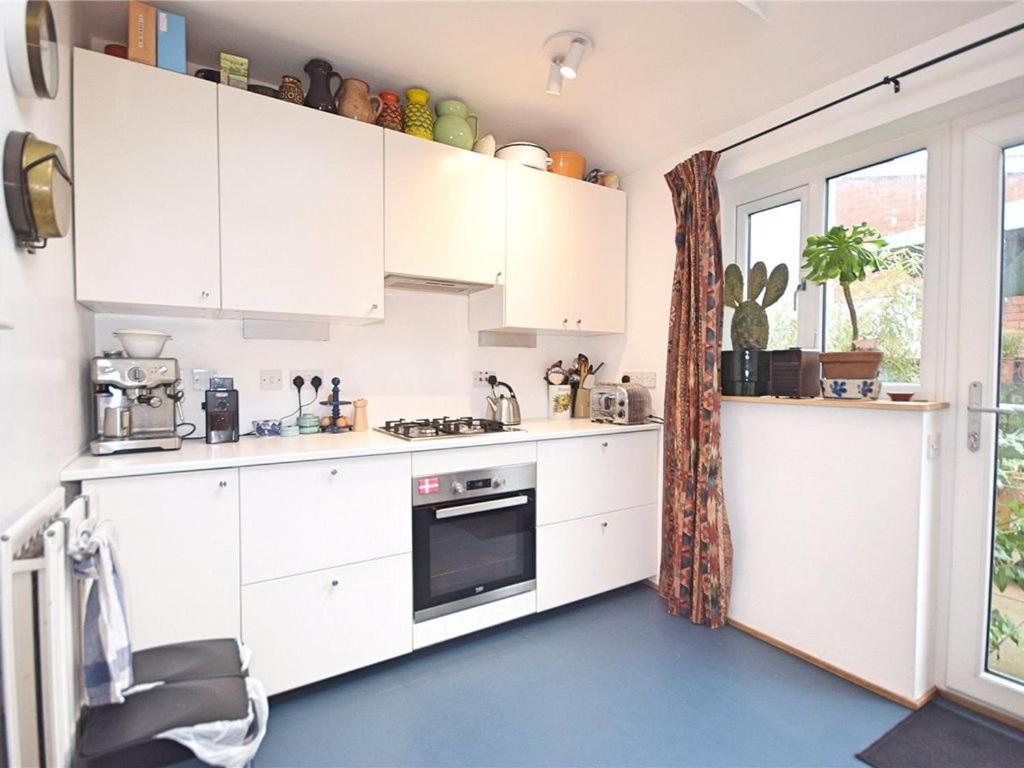 Georgian Terrace Town House In Mid Wales Villa Newtown  Bagian luar foto